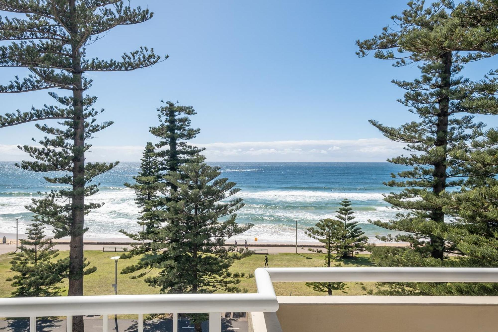 Premium Beachfront With Unbelievable Views * Sydney