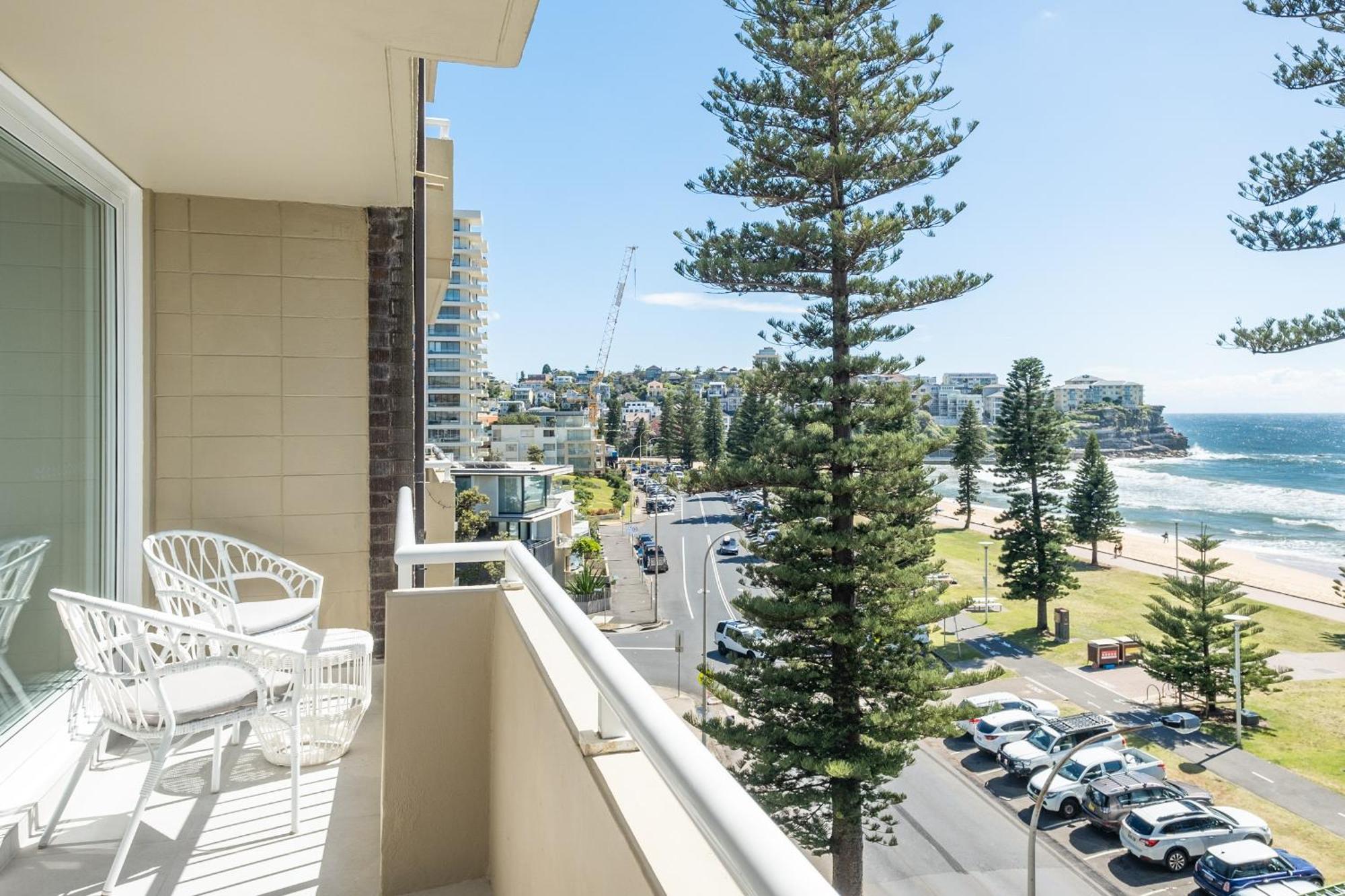 Premium Beachfront With Unbelievable Views Sydney