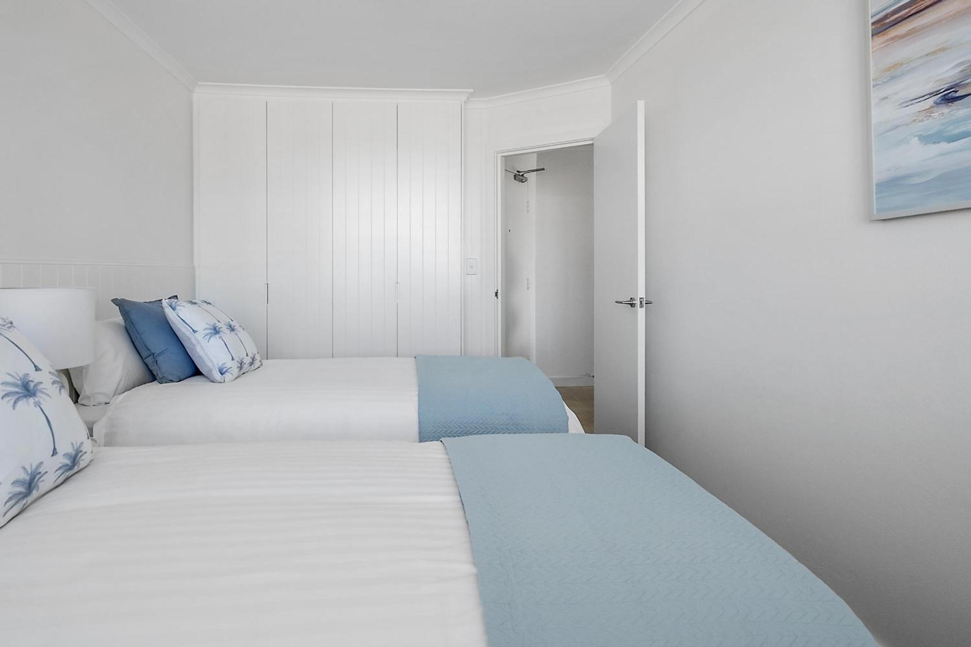 Premium Beachfront With Unbelievable Views * Sydney