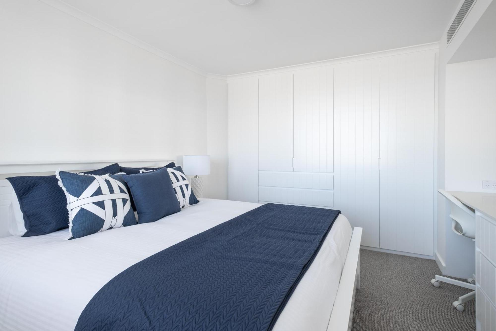Premium Beachfront With Unbelievable Views Apartment Sydney